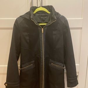 ALL ITEMS IN MY CLOSET IS $25 OR LESSS